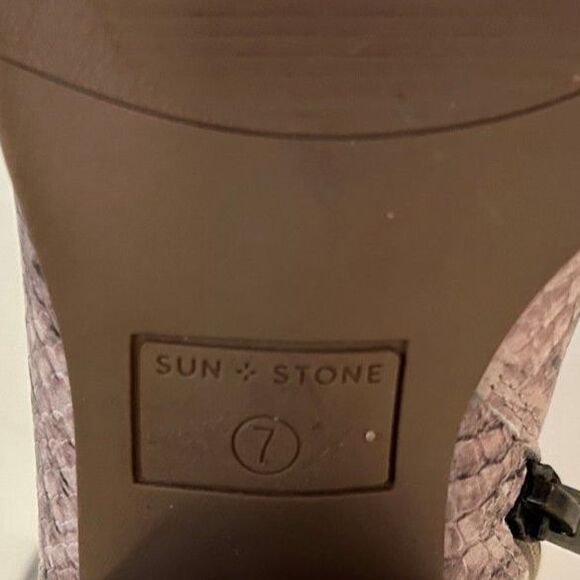 SUN STONE Animal Print Boots - Size 7 - Picture 5 of 6